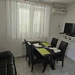 In - Riviera 17889 Apartment *
